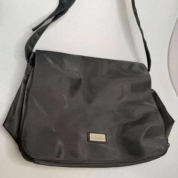 Kenneth Cole Reaction Black Messenger Laptop Bag 14.6” Satin PVC Organizer - Picture 6 of 16